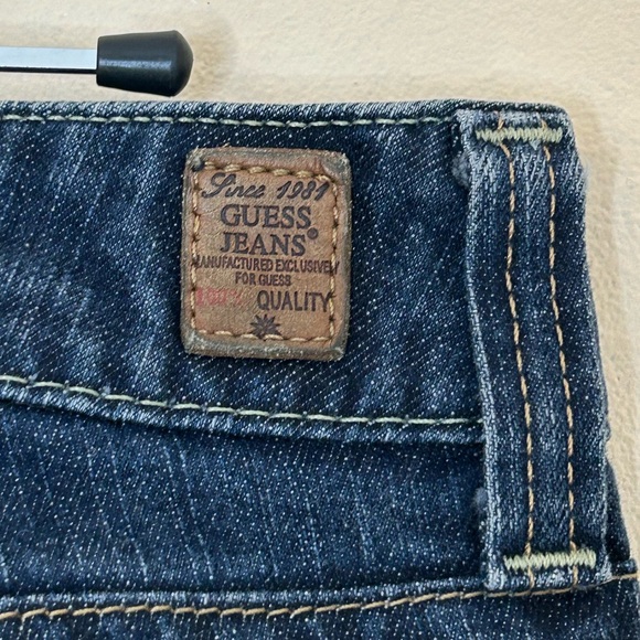 Guess jeans women’s Daredevil Bootcut size 29 - Picture 5 of 9
